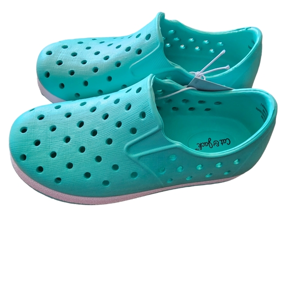 Toddler Jese Slip-On Water Shoes - Cat & Jack - Picture 6 of 11